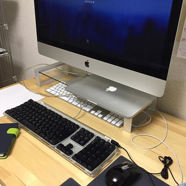 なにこの元どおり感....#全然戻ってない#実はMacBookの外部モニタになっているiMac